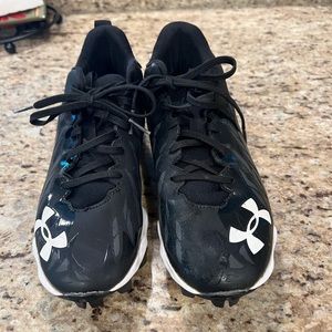 Under Armour  cleats. Boys size 4Y